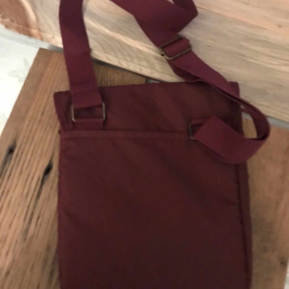 Eddie Bauer crows body bag NEW